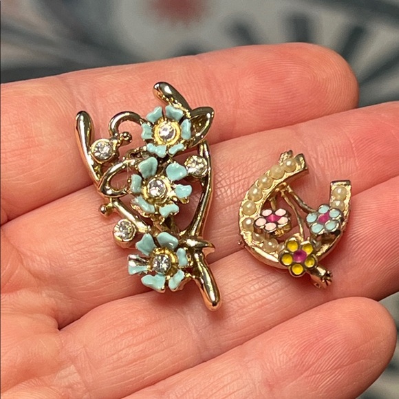 Estate Jewelry - Adorable Pair of Vintage Lucky Horse Shoe Brooch and Good Luck Wishbone Brooch